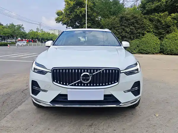 Volvo XC60 Plug-In Hybrid 2024