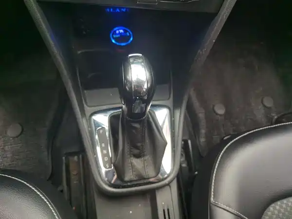 Volkswagen Santana 2016