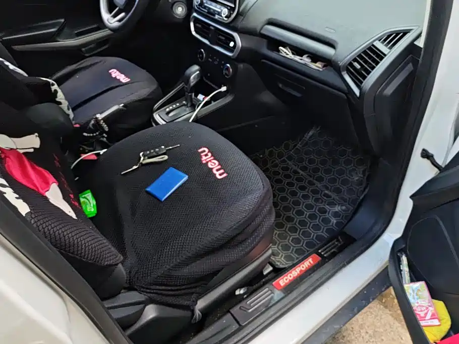 Ford EcoSport 2018 — фото 8