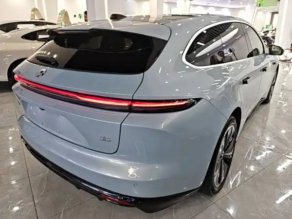 NIO ET5T 2025