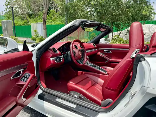 Porsche 718 2017