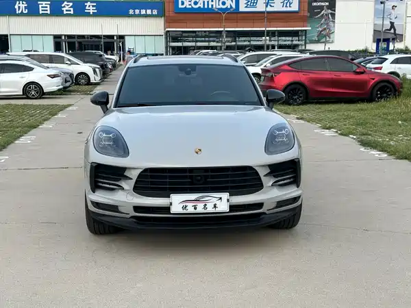 Porsche Macan 2020