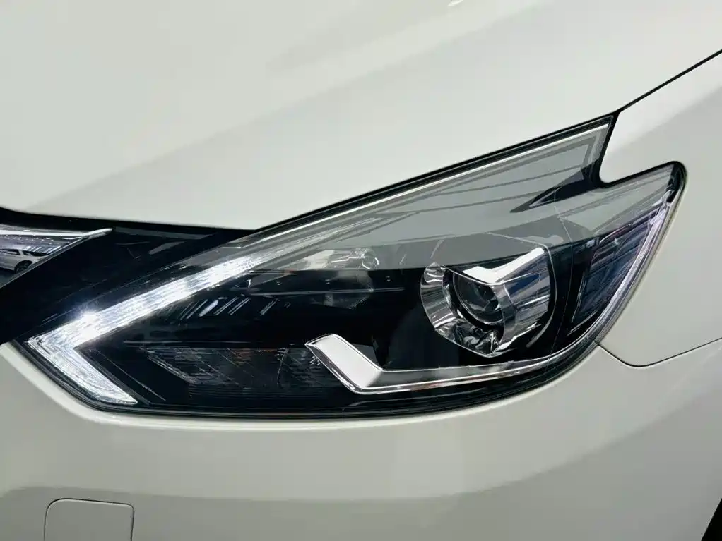 Nissan Sylphy 2019 — фото 11