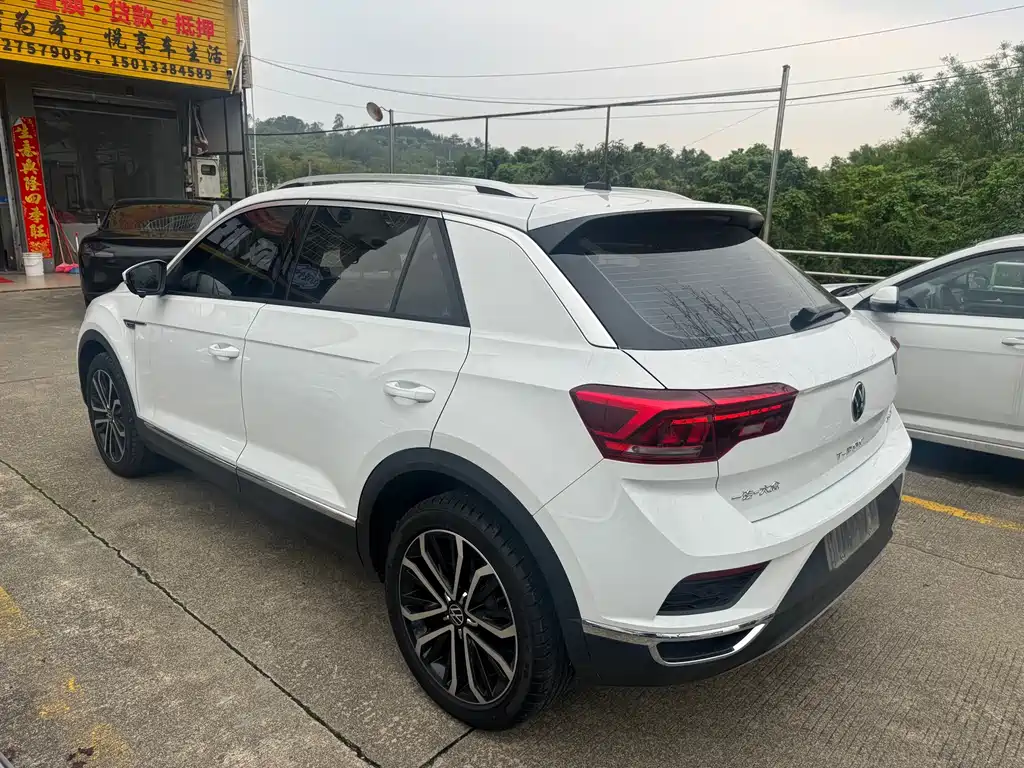 Volkswagen T-Roc 2022 — фото 3