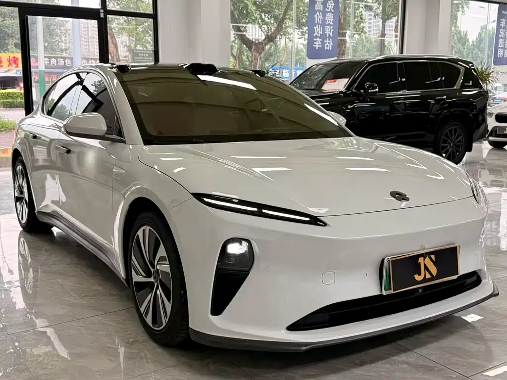 NIO ET5 2022