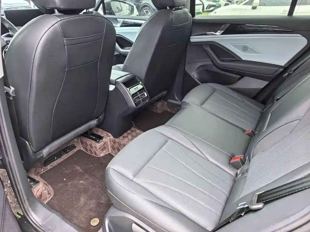 Volkswagen Tiguan L 2025