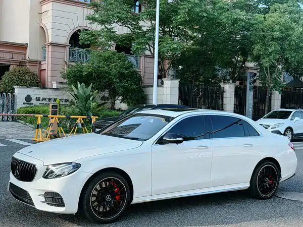 Mercedes-Benz E-Class 2018