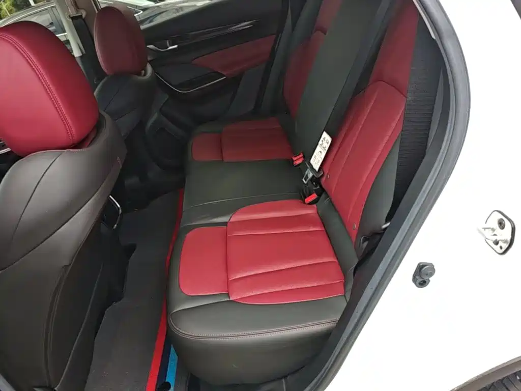 Dongfeng Fengshen AX7 2022 — фото 17