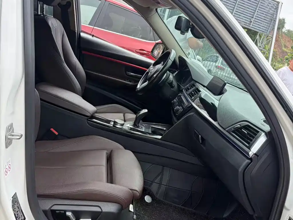 BMW 3 Series 2017