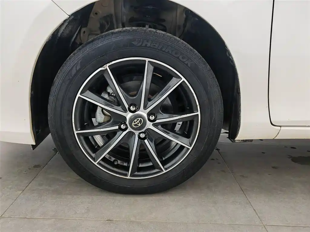 Toyota Yaris L 2018 — фото 17