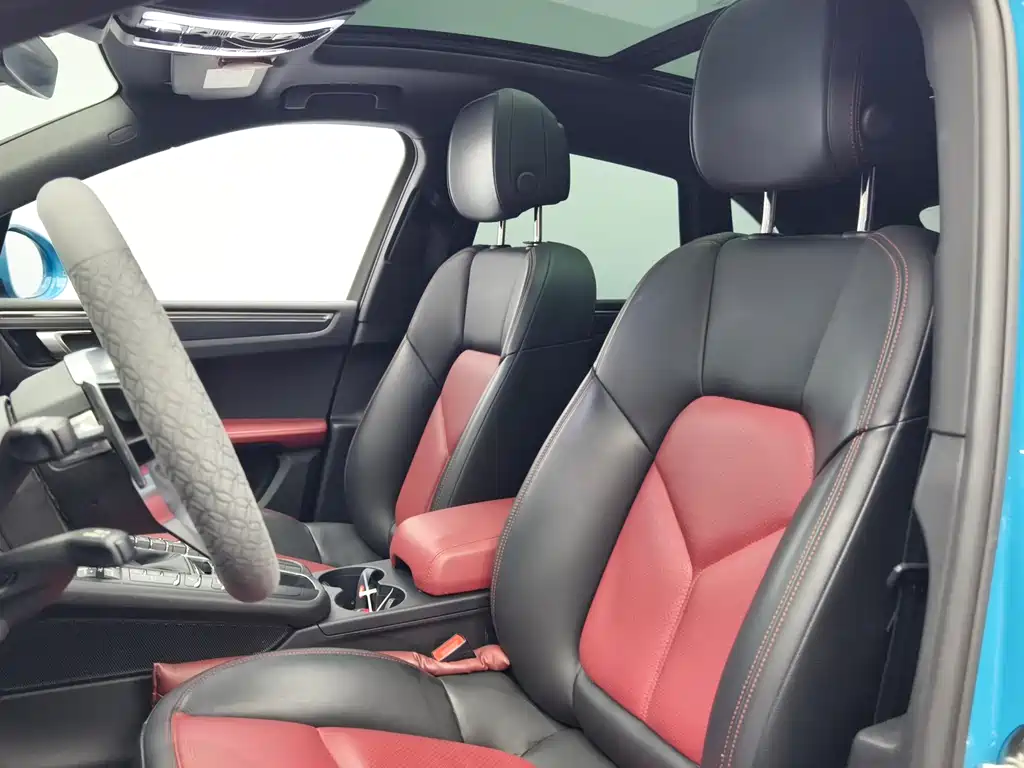 Porsche Macan 2022 — фото 11