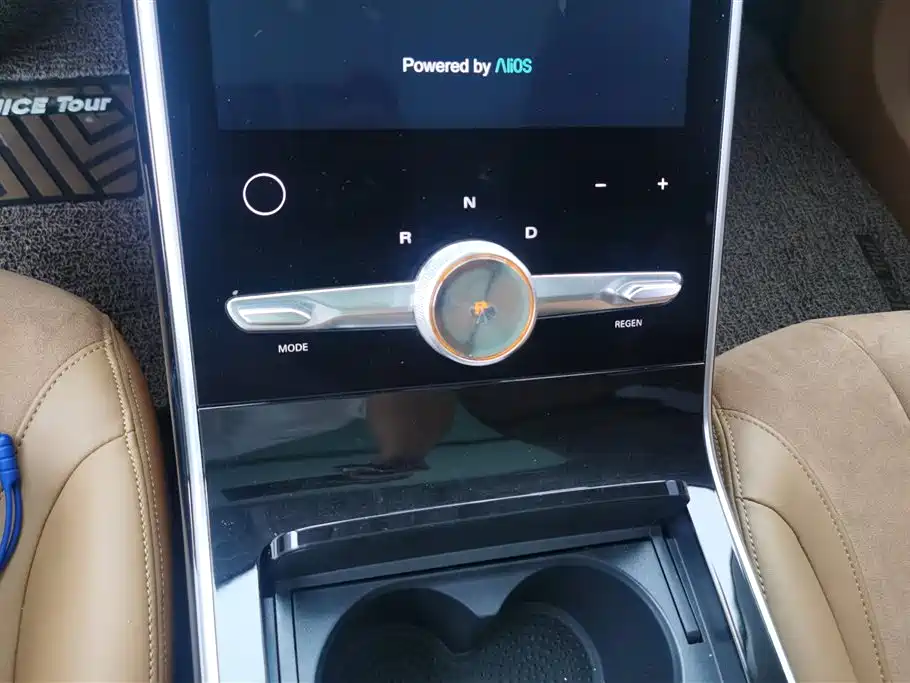 Roewe MARVEL X 2019 — фото 16