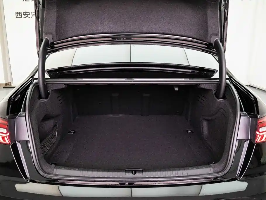 Audi A6L 2023 — фото 9