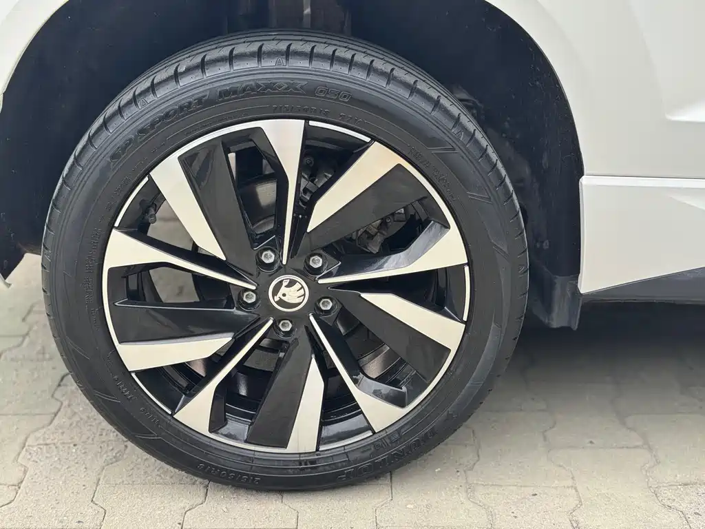 Skoda Karoq 2022 — фото 12