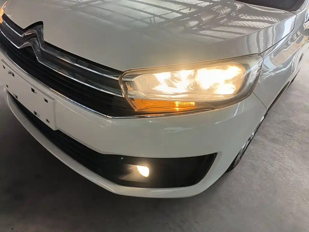 Citroën C4 Sega 2016 — фото 24