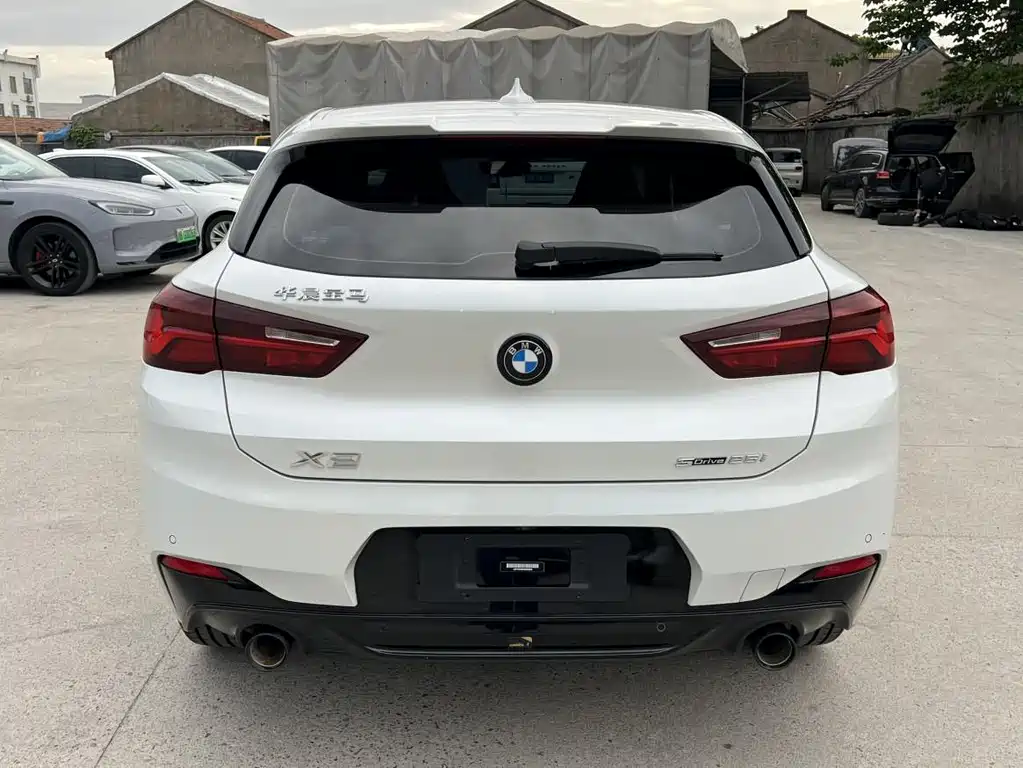 BMW X2 2022 — фото 15