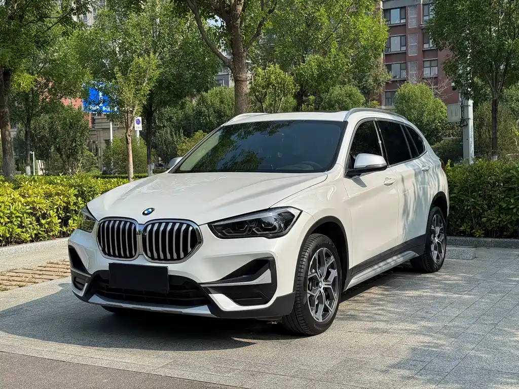 BMW X1 2023 — фото 1