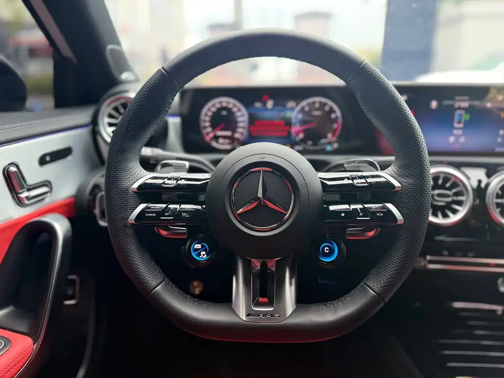 Mercedes-Benz A-Class AMG 2025 — фото 21