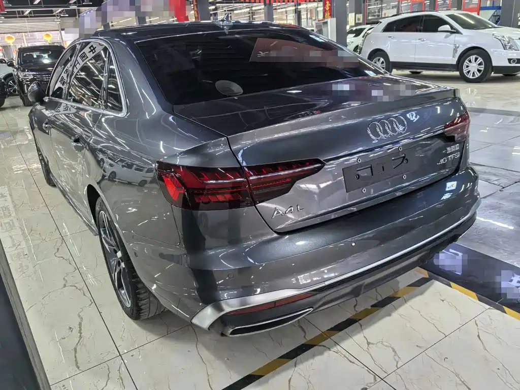 Audi A4L 2020