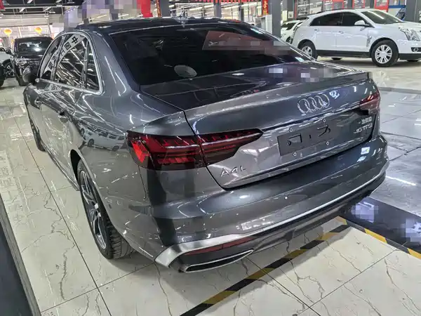 Audi A4L 2020