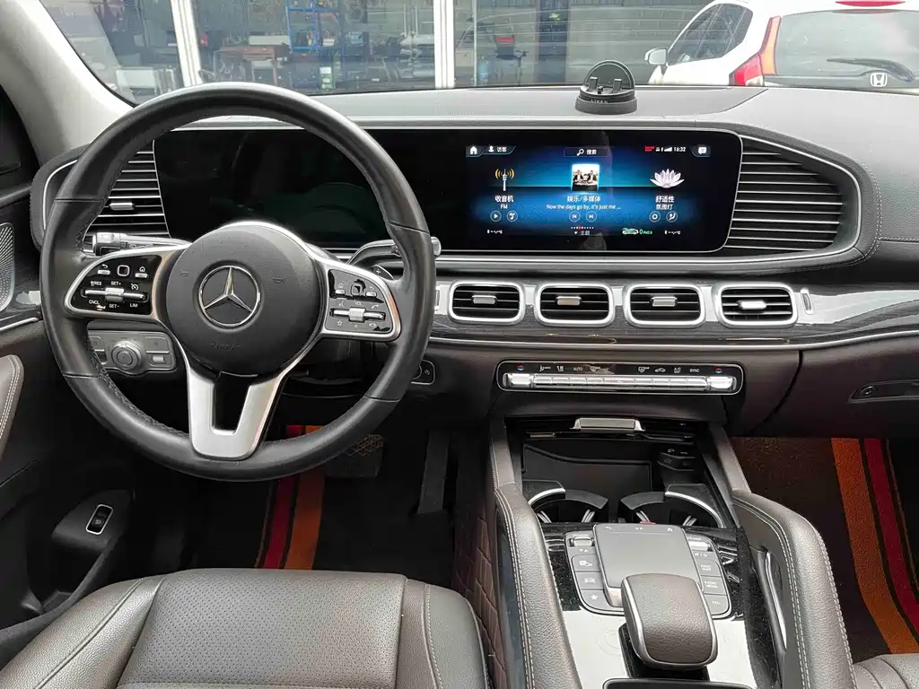 Mercedes-Benz GLE 2023 — фото 10
