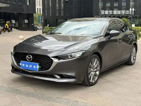 Mazda 3 Axela 2021