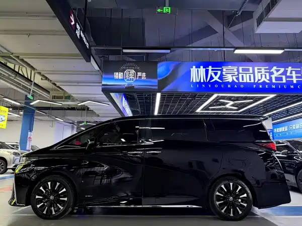 Toyota Alphard 2024