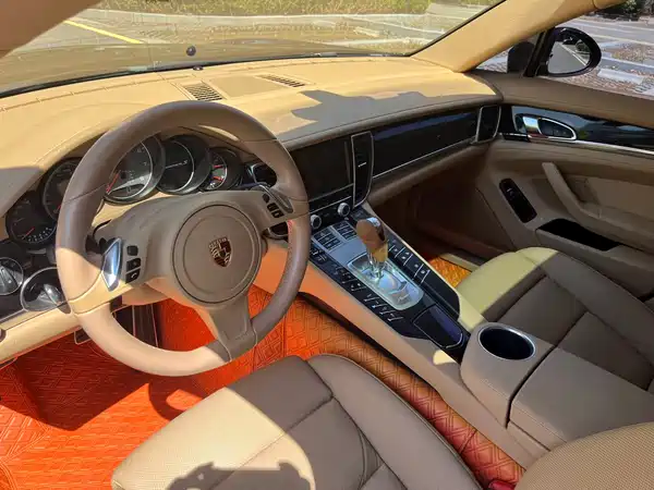 Porsche Panamera 2014