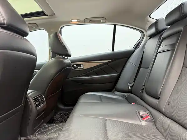 Infiniti Q50L 2021