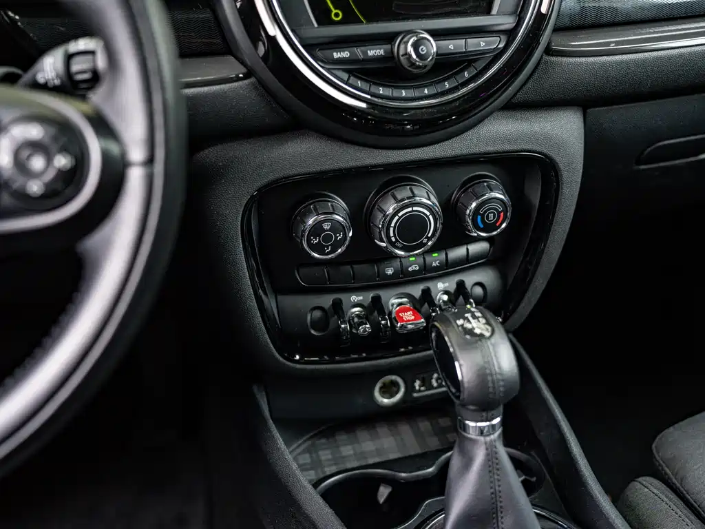 MINI Clubman 2016 — фото 16