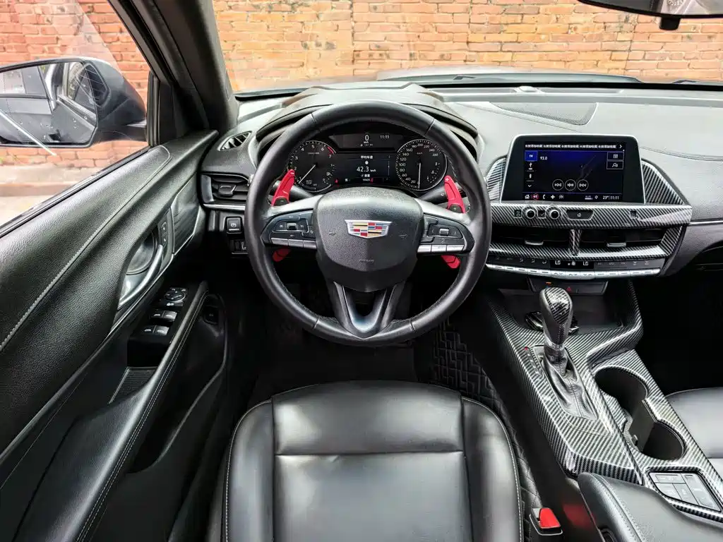 Cadillac CT4 2020 — фото 24