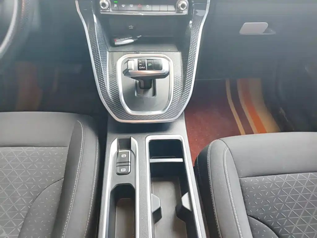 Haval M6 2021 — фото 14