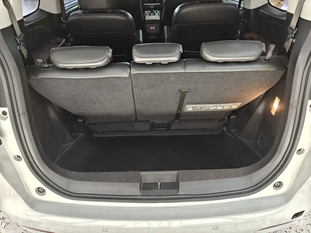 GAC Trumpchi M6 2022 — фото 10