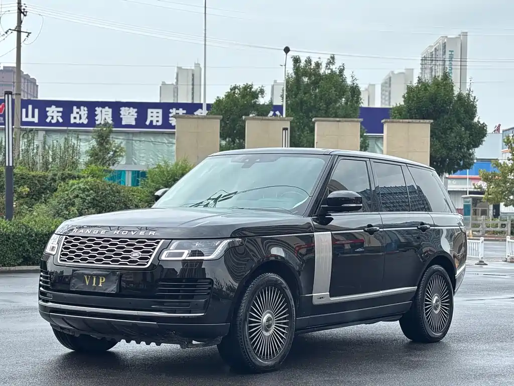 Land Rover Range Rover 2019 — фото 1
