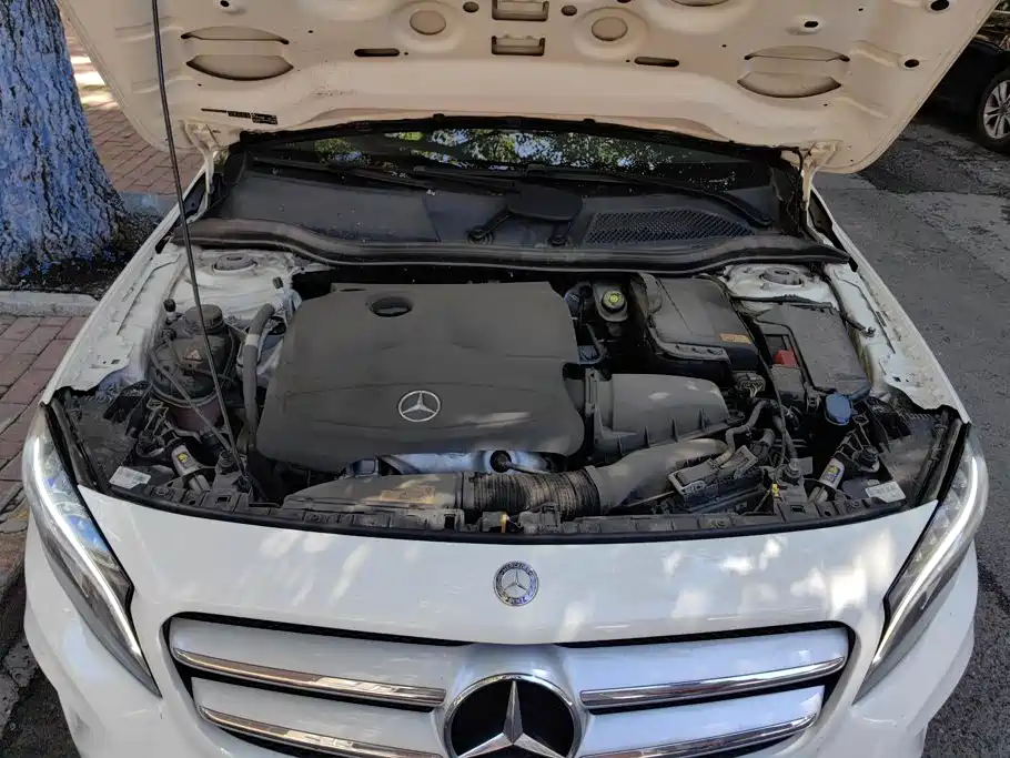 Mercedes-Benz GLA 2015 — фото 10