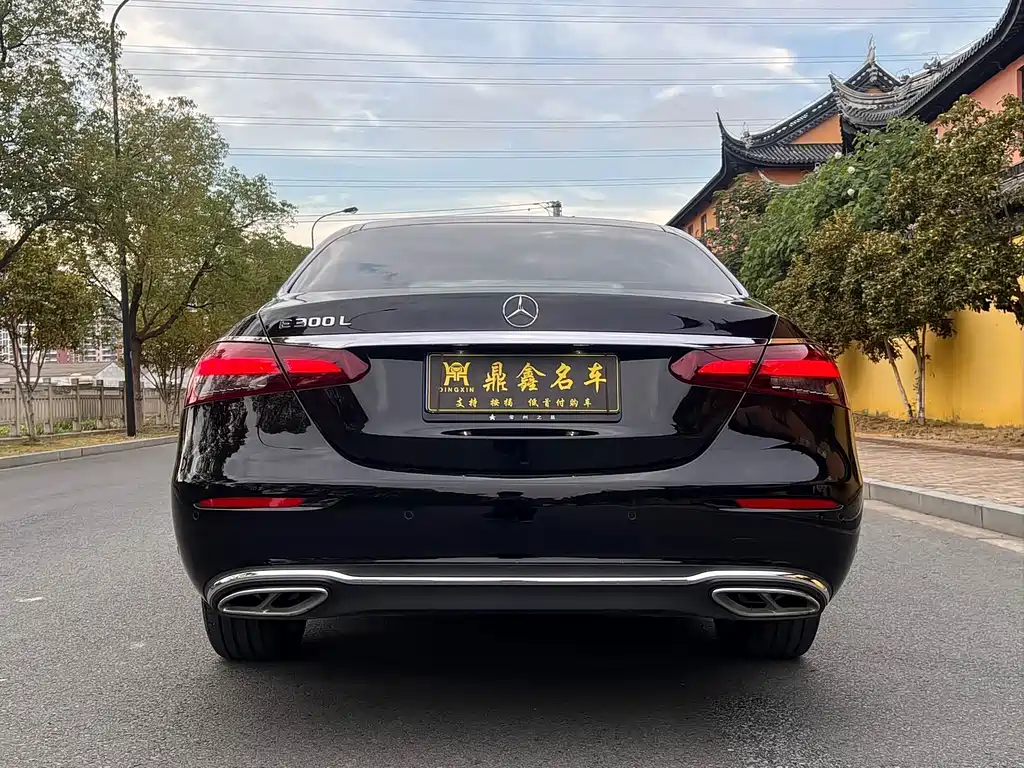 Mercedes-Benz E-Class 2022