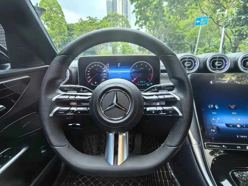 Mercedes-Benz C-Class 2022 — фото 9