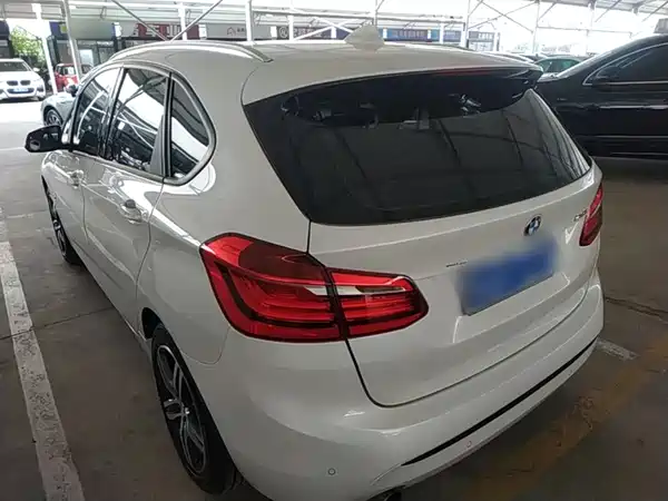 BMW 2 Series Station Wagon 2017