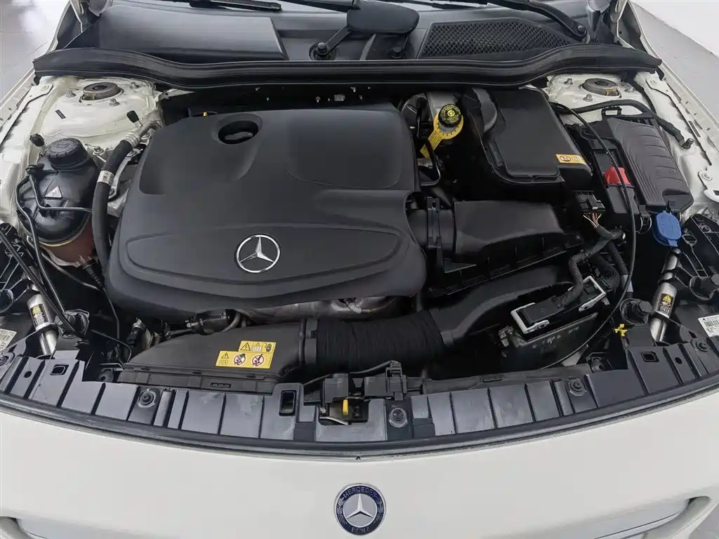 Mercedes-Benz GLA 2016