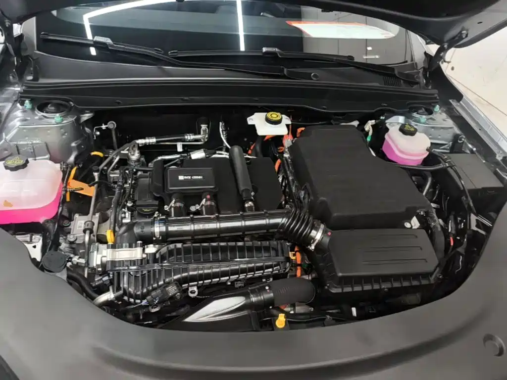 BYD Seal 05 DM-i 2026 — фото 20