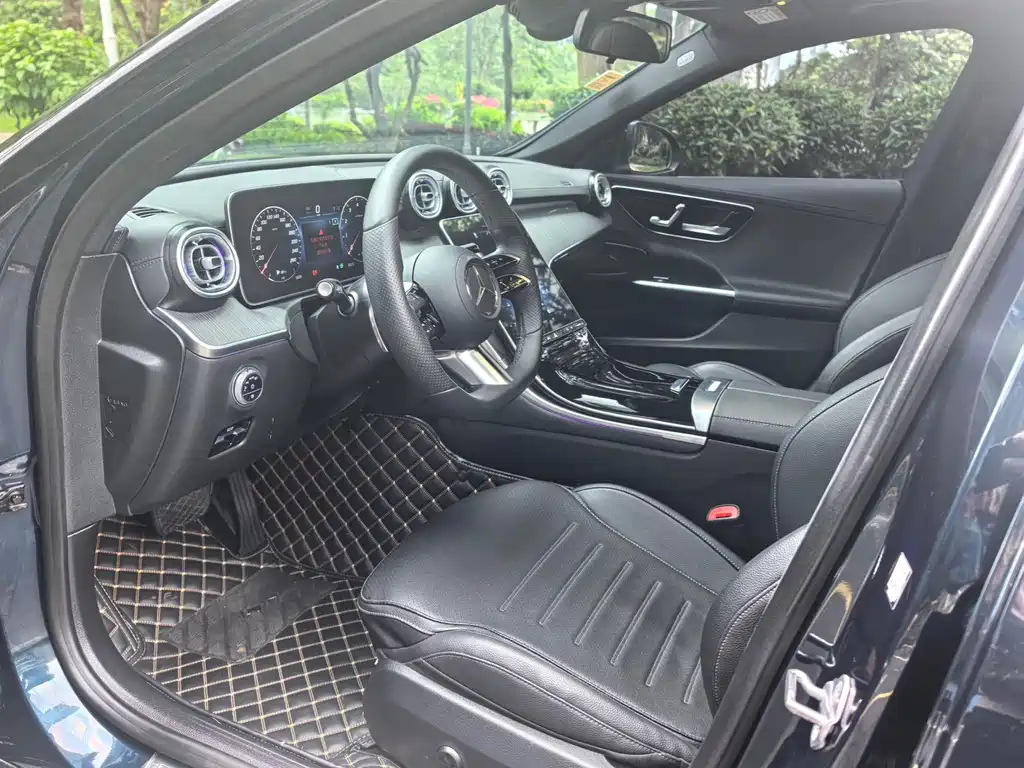 Mercedes-Benz C-Class 2022
