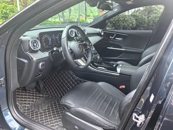 Mercedes-Benz C-Class 2022
