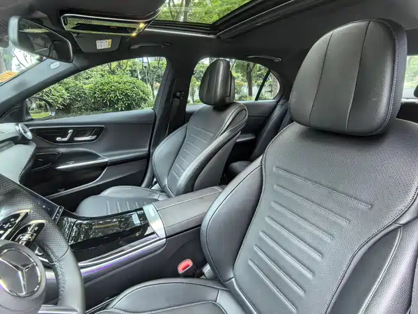 Mercedes-Benz C-Class 2022