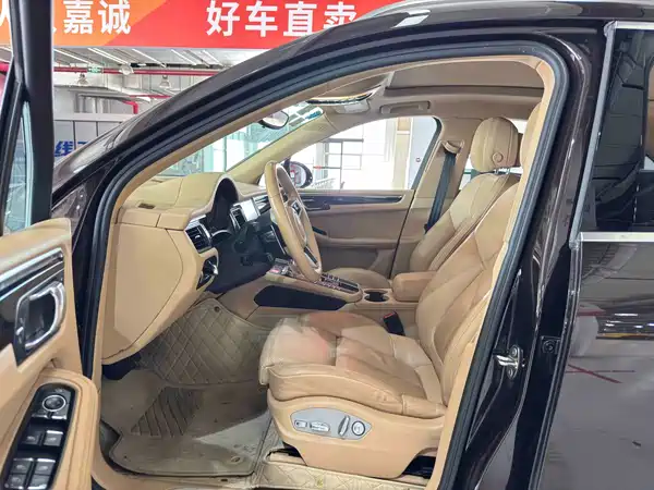 Porsche Macan 2016