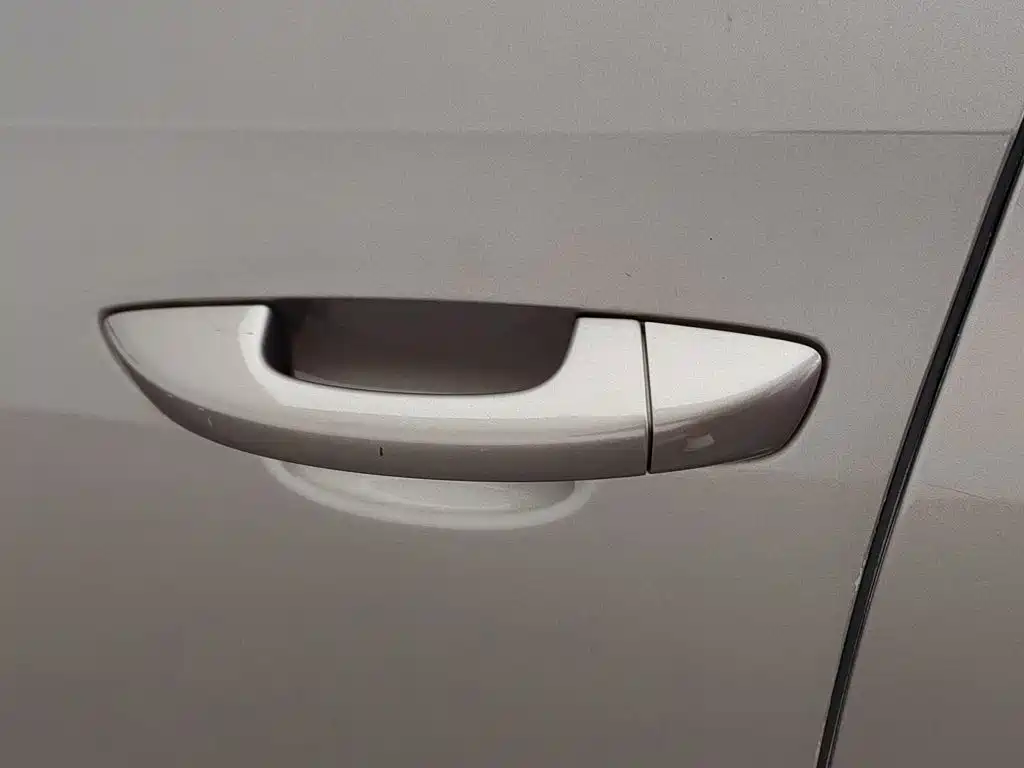 Volkswagen Passat 2015 — фото 18