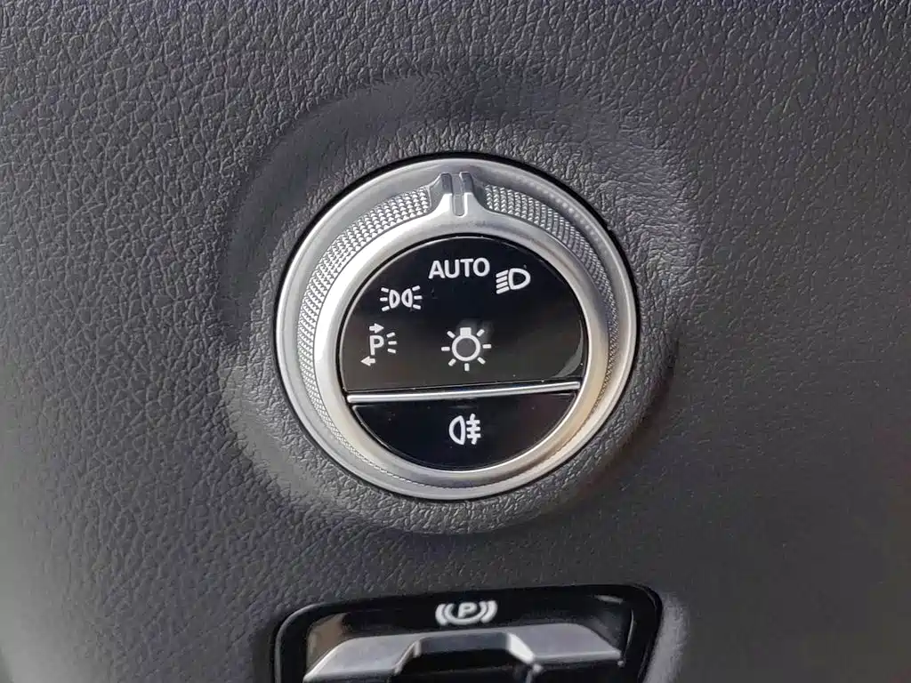 Mercedes-Benz C-Class 2022 — фото 21