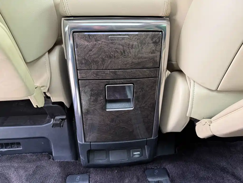 Toyota Vellfire 2020 — фото 13