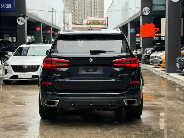 BMW X5 2023