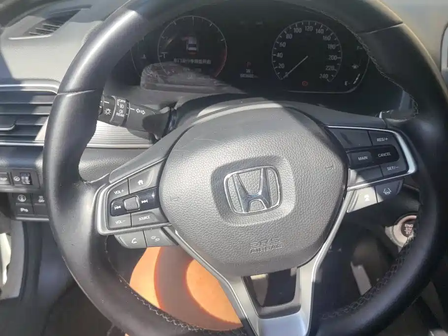 Honda Accord 2018 — фото 15