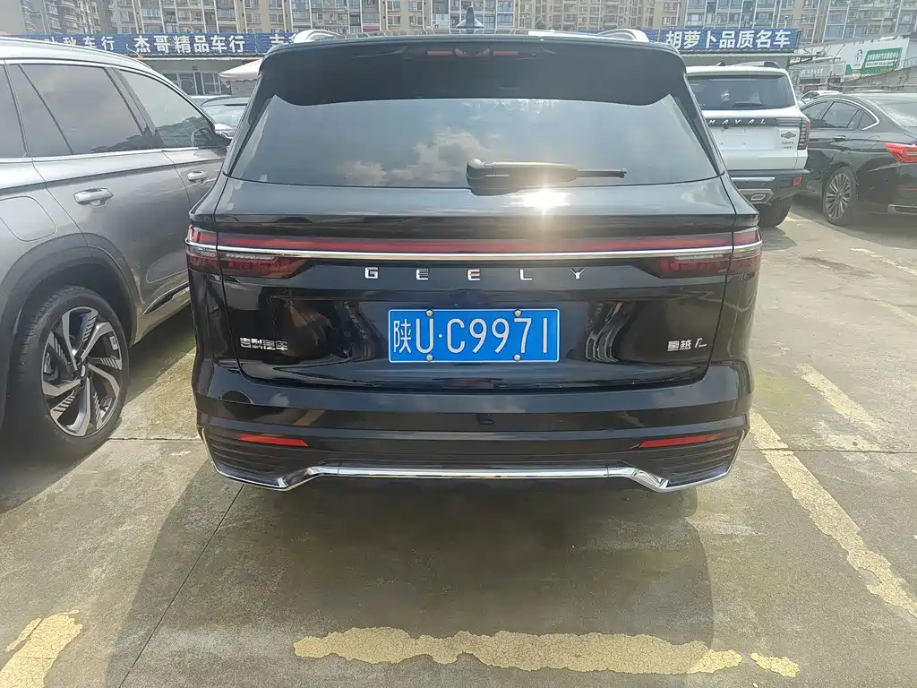 Geely Xingyue L 2024 — фото 15